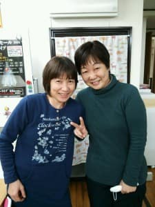 左：節政美恵子さん、右：津端恵美子さん